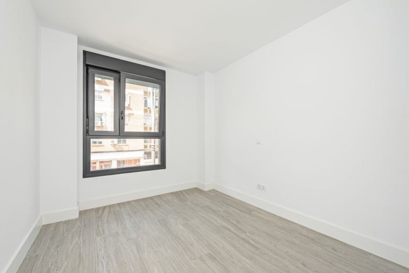 Metal Window Installation